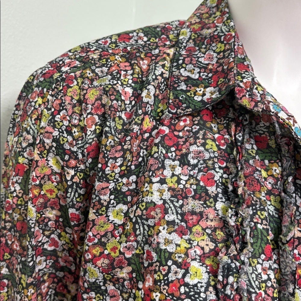 Pilcro Floral Ruffle Button Down - Picture 7 of 11